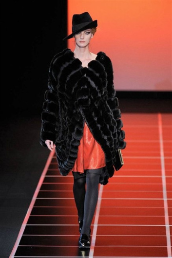 Fotoservizio/FW 2012-2013/WOMEN/GIORGIO ARMANI/D1/23