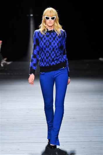 Fotoservizio/FW 2012-2013/WOMEN/ICEBERG/D1/10