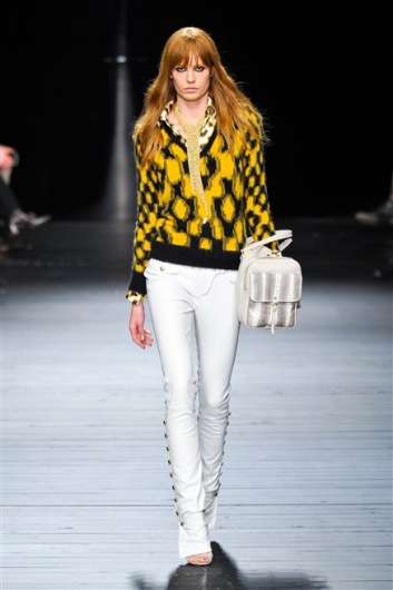 Fotoservizio/FW 2012-2013/WOMEN/ICEBERG/D1/13