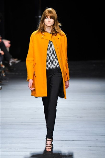 Fotoservizio/FW 2012-2013/WOMEN/ICEBERG/D1/15