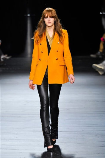 Fotoservizio/FW 2012-2013/WOMEN/ICEBERG/D1/17