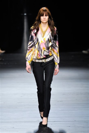 Fotoservizio/FW 2012-2013/WOMEN/ICEBERG/D1/20
