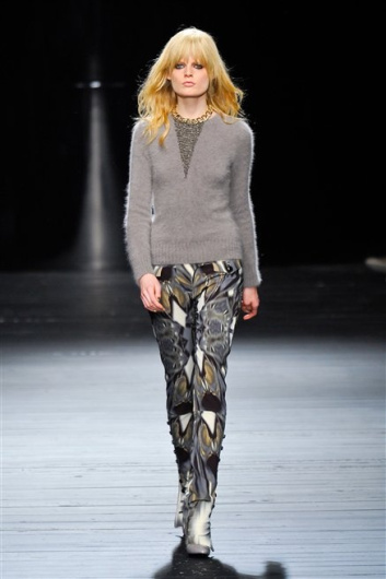 Fotoservizio/FW 2012-2013/WOMEN/ICEBERG/D1/25