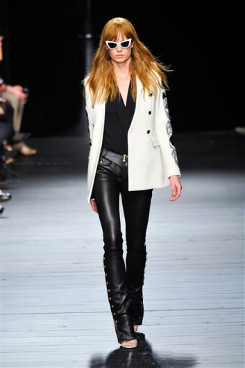 Fotoservizio/FW 2012-2013/WOMEN/ICEBERG/D1/35