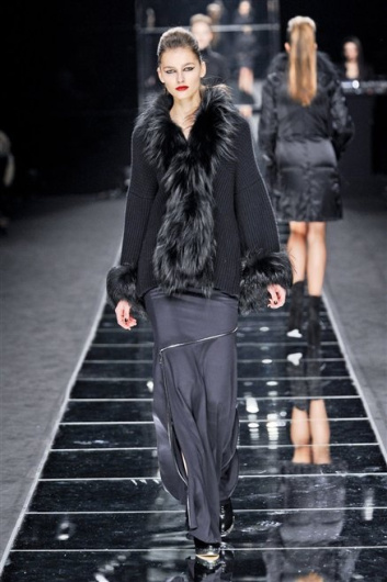 Fotoservizio/FW 2012-2013/WOMEN/JOHN RICHMOND/D1/24