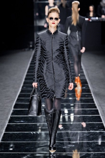 Fotoservizio/FW 2012-2013/WOMEN/JOHN RICHMOND/D1/26