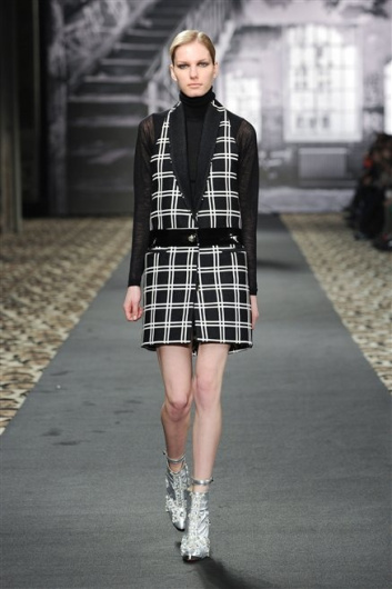 Fotoservizio/FW 2012-2013/WOMEN/JUST CAVALLI/D1/4