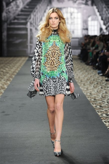 Fotoservizio/FW 2012-2013/WOMEN/JUST CAVALLI/D1/6