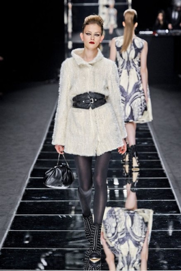 Fotoservizio/FW 2012-2013/WOMEN/JOHN RICHMOND/D1/6