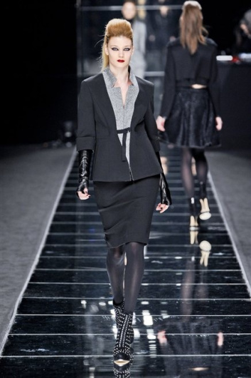 Fotoservizio/FW 2012-2013/WOMEN/JOHN RICHMOND/D1/8