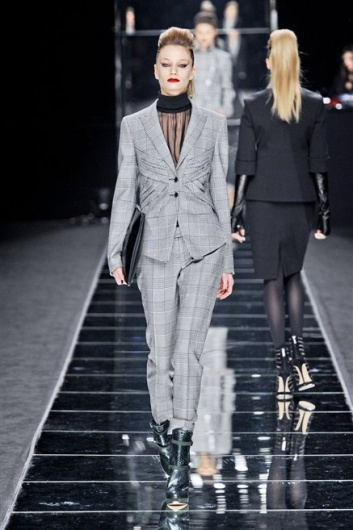 Fotoservizio/FW 2012-2013/WOMEN/JOHN RICHMOND/D1/9
