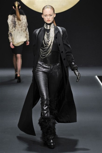 Fotoservizio/FW 2012-2013/WOMEN/KRIZIA/D1/29