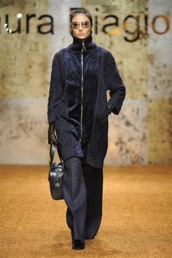 Fotoservizio/FW 2012-2013/WOMEN/LAURA BIAGIOTTI/D1/5