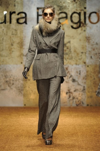 Fotoservizio/FW 2012-2013/WOMEN/LAURA BIAGIOTTI/D1/11