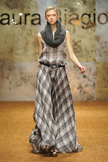 Fotoservizio/FW 2012-2013/WOMEN/LAURA BIAGIOTTI/D1/16