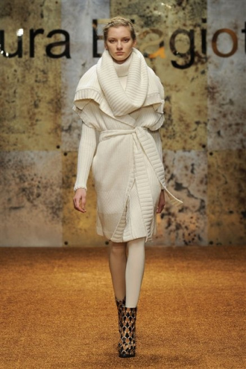 Fotoservizio/FW 2012-2013/WOMEN/LAURA BIAGIOTTI/D1/17