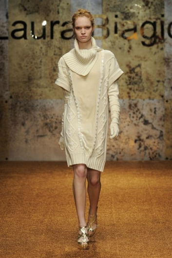 Fotoservizio/FW 2012-2013/WOMEN/LAURA BIAGIOTTI/D1/19