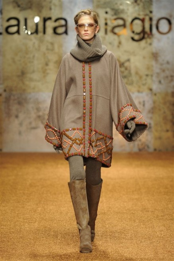 Fotoservizio/FW 2012-2013/WOMEN/LAURA BIAGIOTTI/D1/26