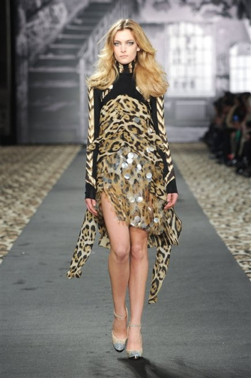 Fotoservizio/FW 2012-2013/WOMEN/JUST CAVALLI/D1/39