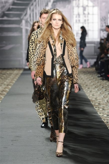 Fotoservizio/FW 2012-2013/WOMEN/JUST CAVALLI/D1/44