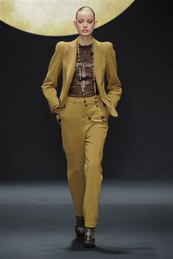 Fotoservizio/FW 2012-2013/WOMEN/KRIZIA/D1/1