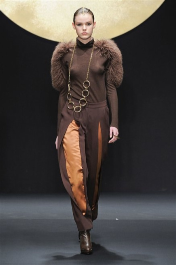 Fotoservizio/FW 2012-2013/WOMEN/KRIZIA/D1/8