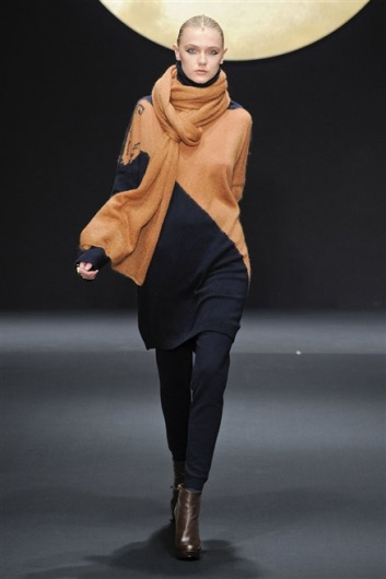 Fotoservizio/FW 2012-2013/WOMEN/KRIZIA/D1/12