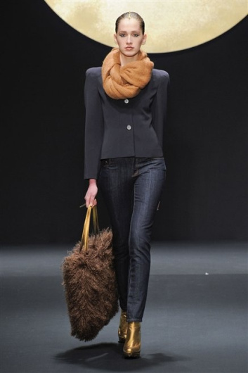 Fotoservizio/FW 2012-2013/WOMEN/KRIZIA/D1/18