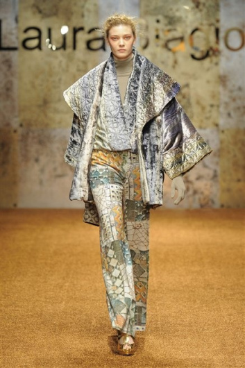 Fotoservizio/FW 2012-2013/WOMEN/LAURA BIAGIOTTI/D1/36
