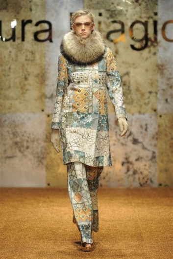 Fotoservizio/FW 2012-2013/WOMEN/LAURA BIAGIOTTI/D1/38