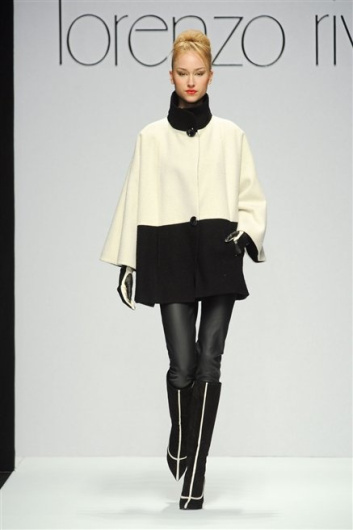 Fotoservizio/FW 2012-2013/WOMEN/LORENZO RIVA/D1/2