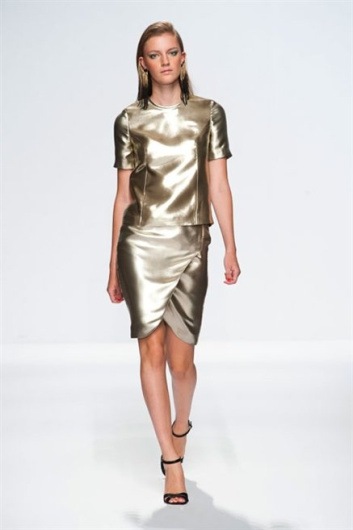 Fotoservizio/SS 2013/WOMEN/1a CLASSE - ALVIERO MARTINI COLLECTION/DP1/9