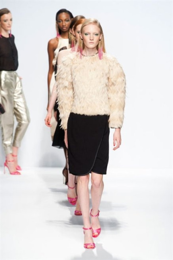 Fotoservizio/SS 2013/WOMEN/1a CLASSE - ALVIERO MARTINI COLLECTION/DP1/33