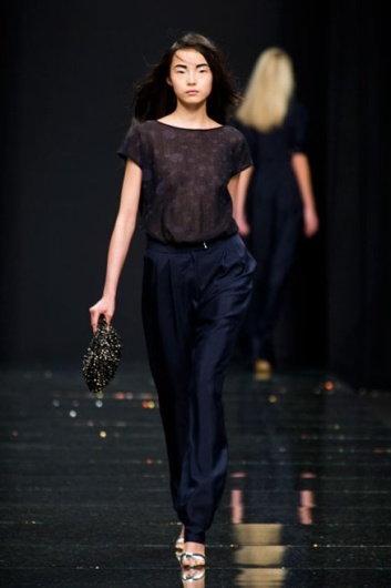 Fotoservizio/SS 2013/WOMEN/ANTEPRIMA/DP1/4