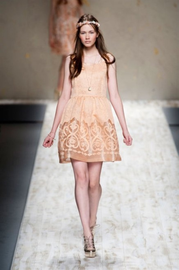 Fotoservizio/SS 2013/WOMEN/BLUGIRL/DP1/21