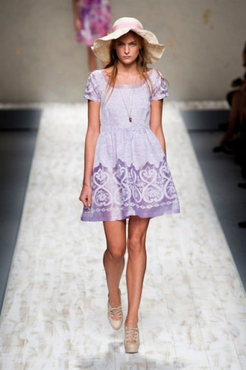 Fotoservizio/SS 2013/WOMEN/BLUGIRL/DP1/24