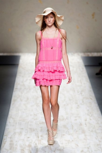 Fotoservizio/SS 2013/WOMEN/BLUGIRL/DP1/26