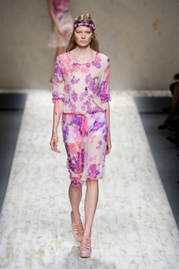 Fotoservizio/SS 2013/WOMEN/BLUGIRL/DP1/27