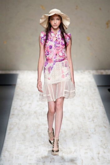 Fotoservizio/SS 2013/WOMEN/BLUGIRL/DP1/28