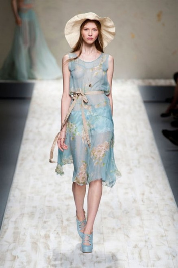 Fotoservizio/SS 2013/WOMEN/BLUGIRL/DP1/36