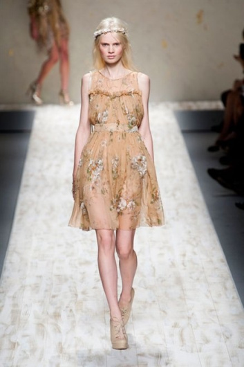 Fotoservizio/SS 2013/WOMEN/BLUGIRL/DP1/40