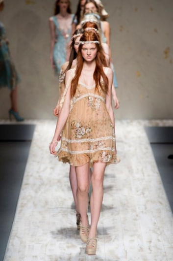 Fotoservizio/SS 2013/WOMEN/BLUGIRL/DP1/45