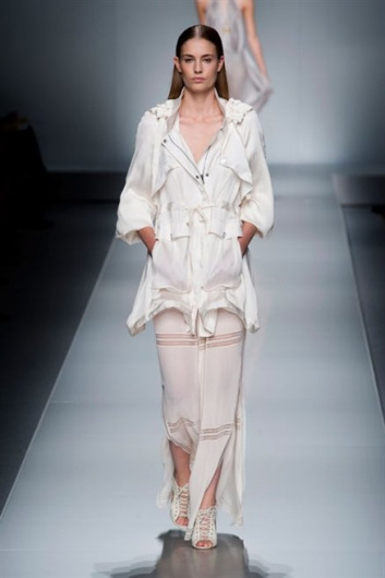 Fotoservizio/SS 2013/WOMEN/BLUMARINE/DP1/4
