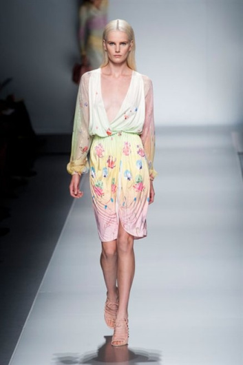 Fotoservizio/SS 2013/WOMEN/BLUMARINE/DP1/24
