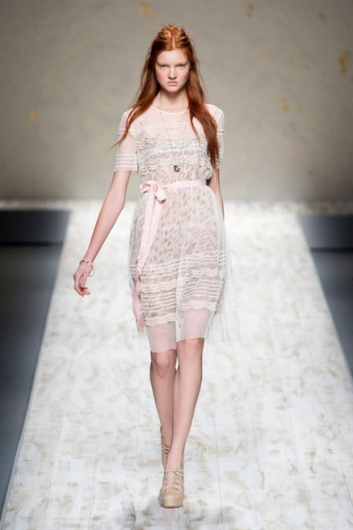Fotoservizio/SS 2013/WOMEN/BLUGIRL/DP1/0
