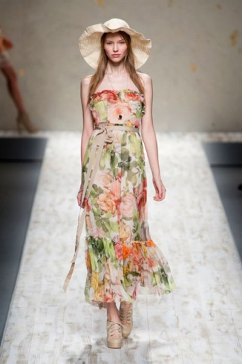 Fotoservizio/SS 2013/WOMEN/BLUGIRL/DP1/13