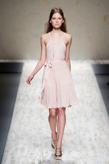 Fotoservizio/SS 2013/WOMEN/BLUGIRL/DP1/19