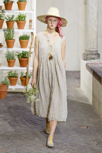 Fotoservizio/SS 2013/WOMEN/DANIELA GREGIS/DP1/11