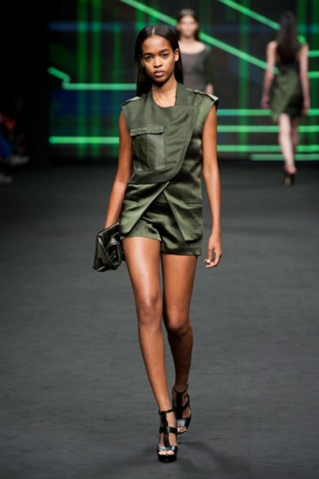 Fotoservizio/SS 2013/WOMEN/C'N'C COSTUME NATIONAL/DP1/4