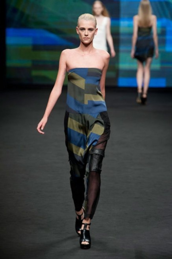 Fotoservizio/SS 2013/WOMEN/C'N'C COSTUME NATIONAL/DP1/12